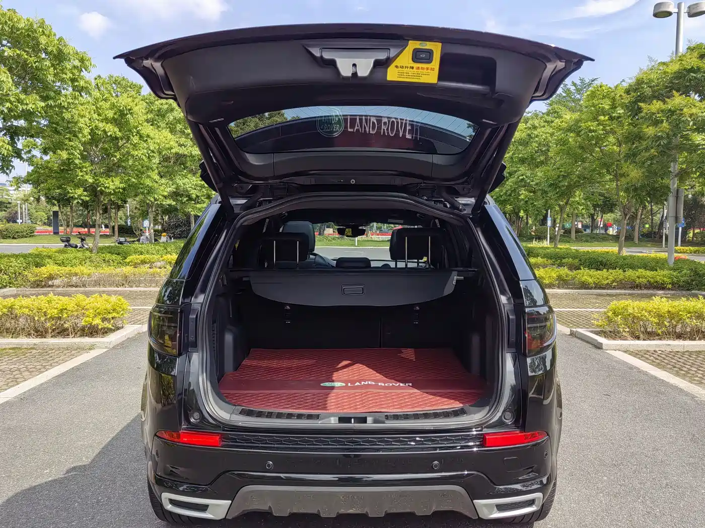 Land Rover Discovery Sport 2021 249PS R-Dynamic SE Performance Technology Edition 5-seater фото 9