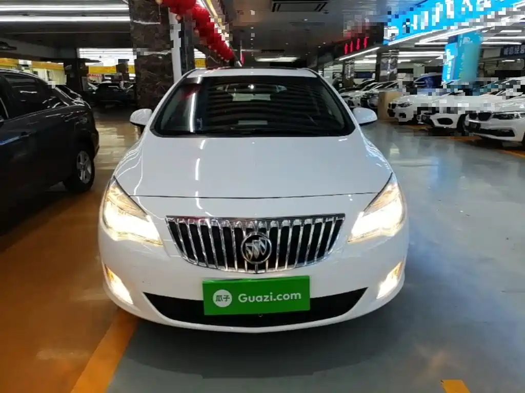 Buick Excelle 2014 XT 1.6L Automatic Fashion фото 3