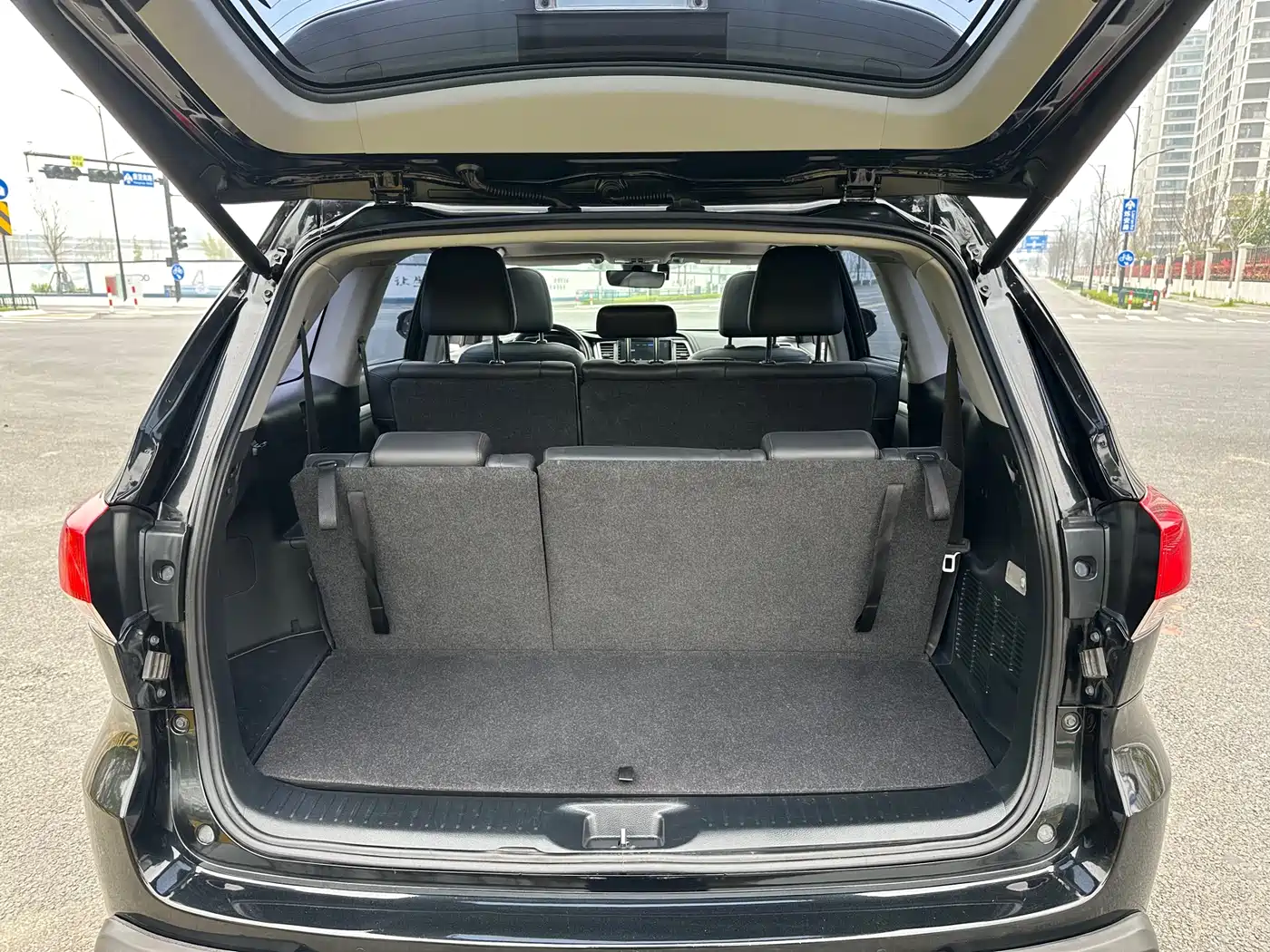 Toyota Highlander 2021 2.0T AWD Luxury 7-Seater фото 21