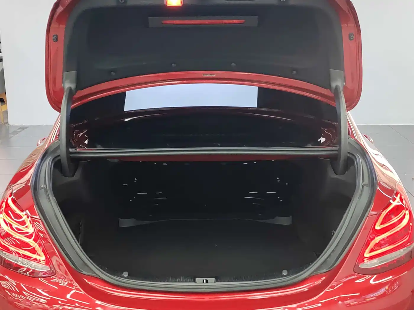 Mercedes-Benz C-Class 2018 C 200 Achievement Special Edition фото 14