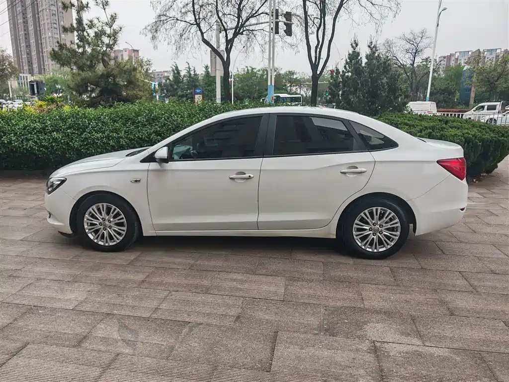 Buick Excelle 2016 15N Automatic Elite фото 14