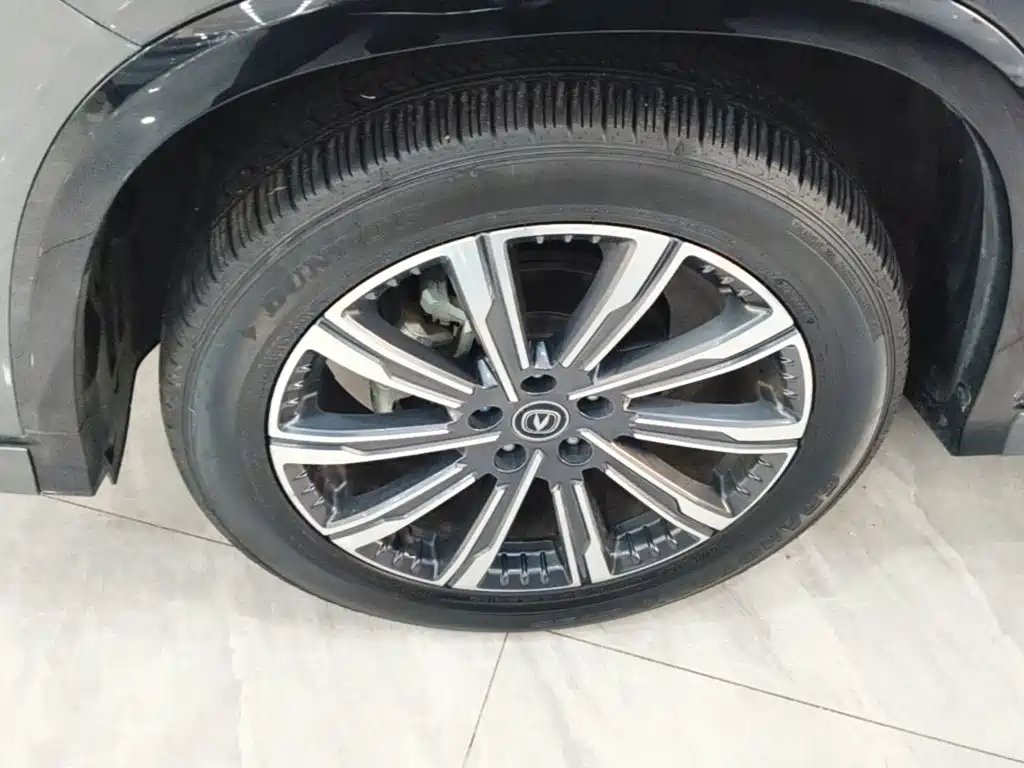 Фото 23 - Changan CS75 PLUS