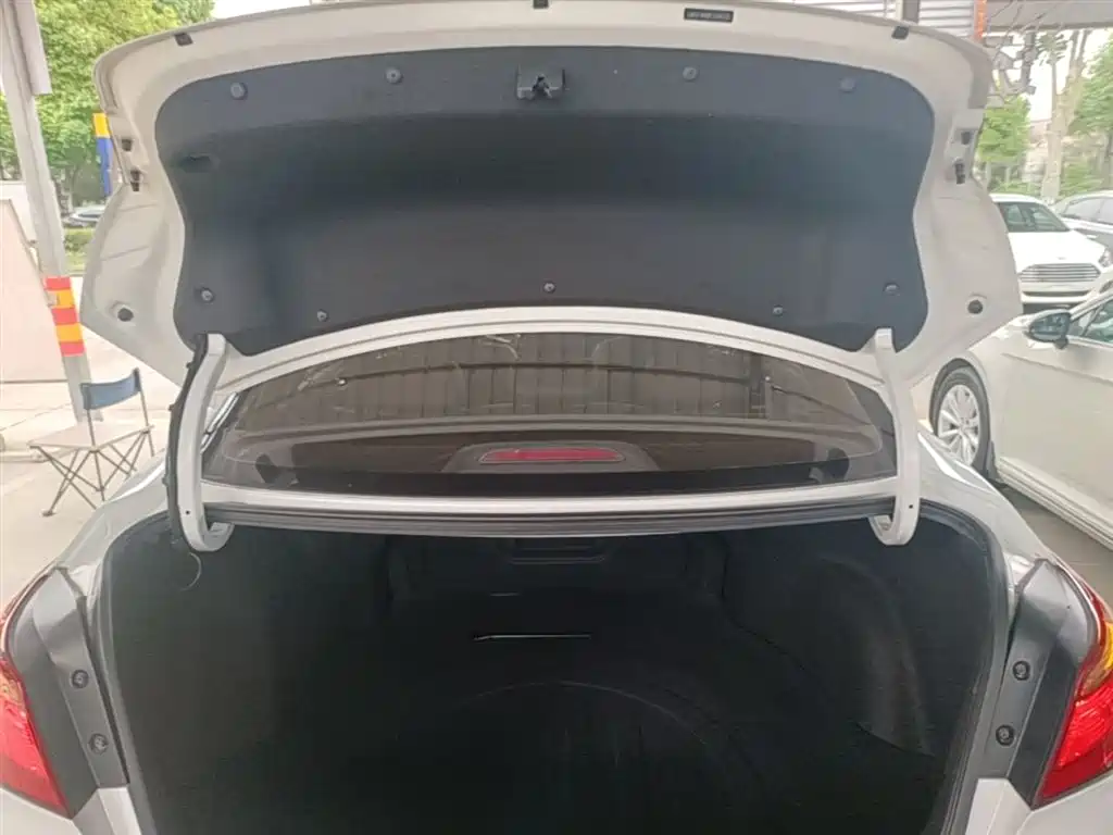 Hyundai Mistra 2014 1.8L Auto Smart GLS фото 19