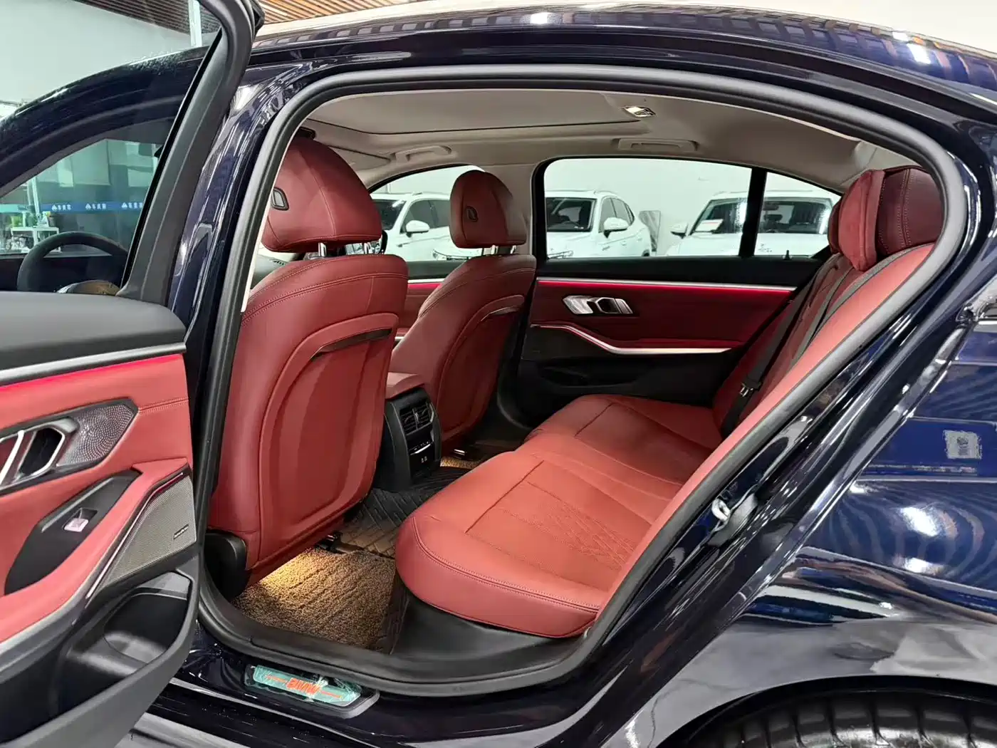 BMW i3 2025 eDrive 40 L Shadow Night Sport Package фото 6