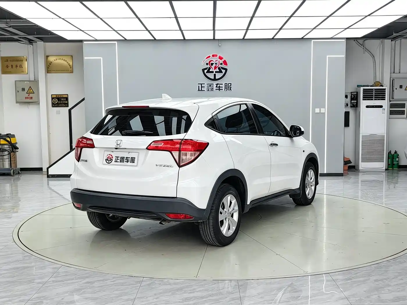 Honda Vezel 2015 2015 1.5L CVT 2WD Comfort