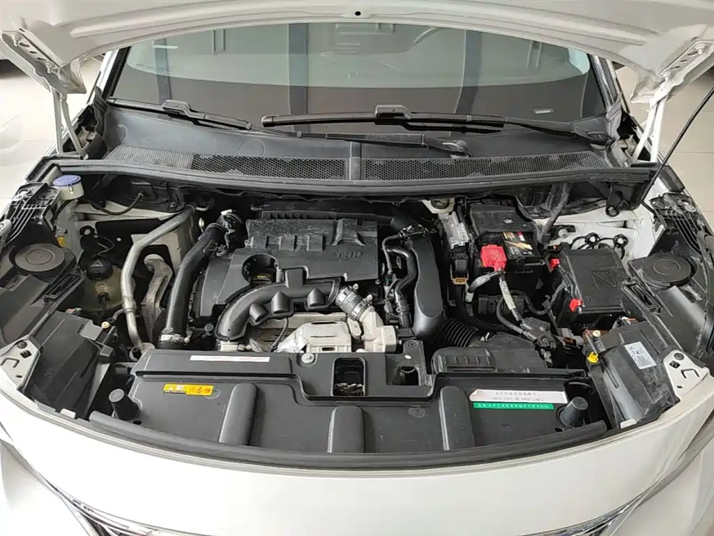Peugeot 5008 2017 350THP 7-seat Elite Edition фото 20