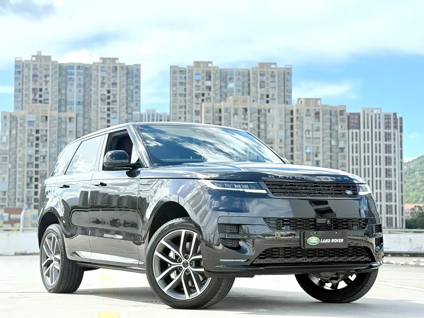 Land Rover Range Rover Sport 2025 2025 400PS Dynamic SE