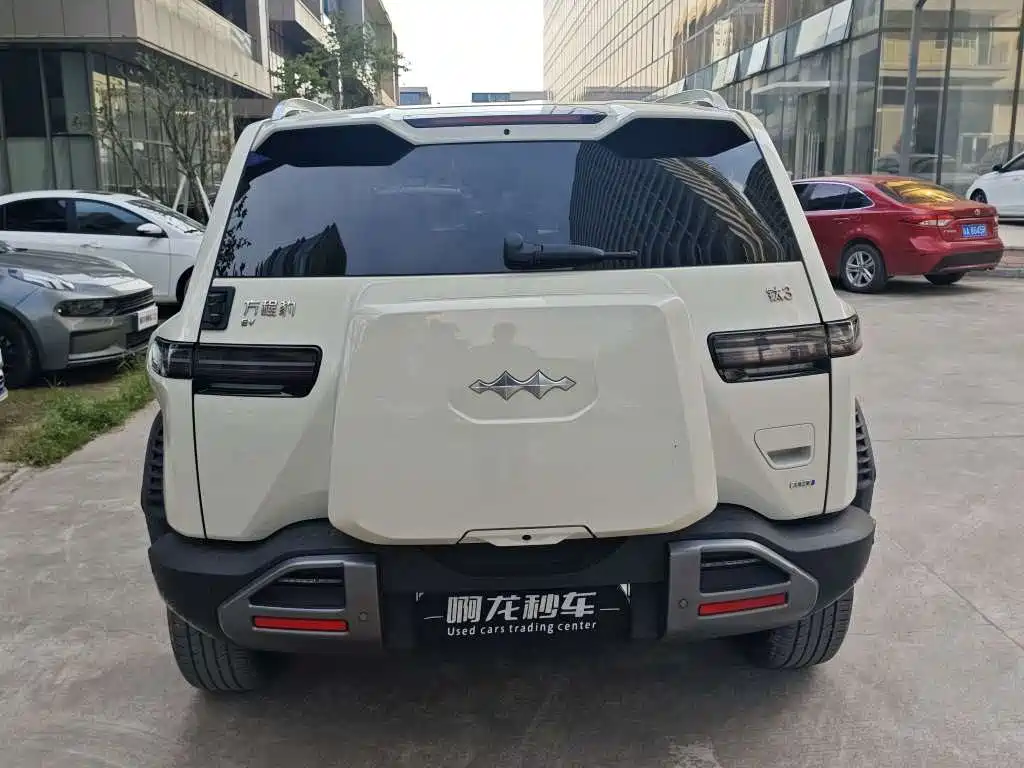 Fang Cheng Bao Titanium 3 2025 2025 501KM RWD Smart Drive Max