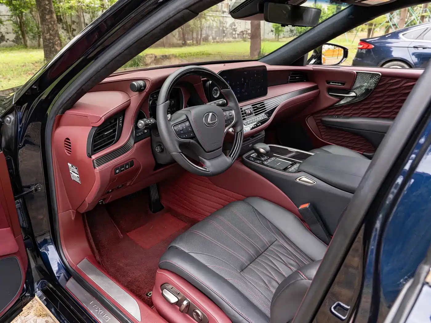 Lexus LS, миниатюра 9