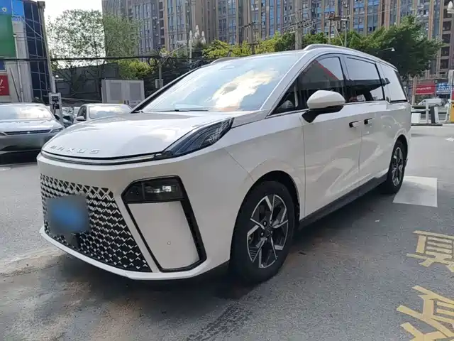  SAIC Maxus Maxus G70 2024 Model 2.0T Automatic Flagship 7-Seater