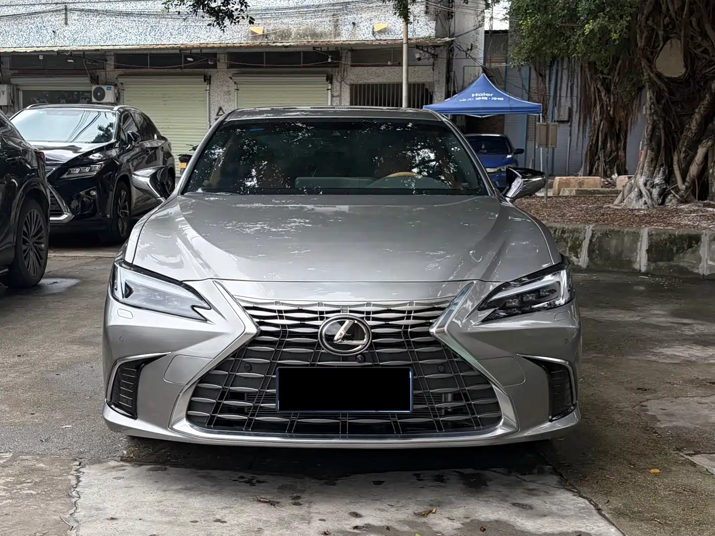 Lexus ES 2025 200 Ultimate Edition