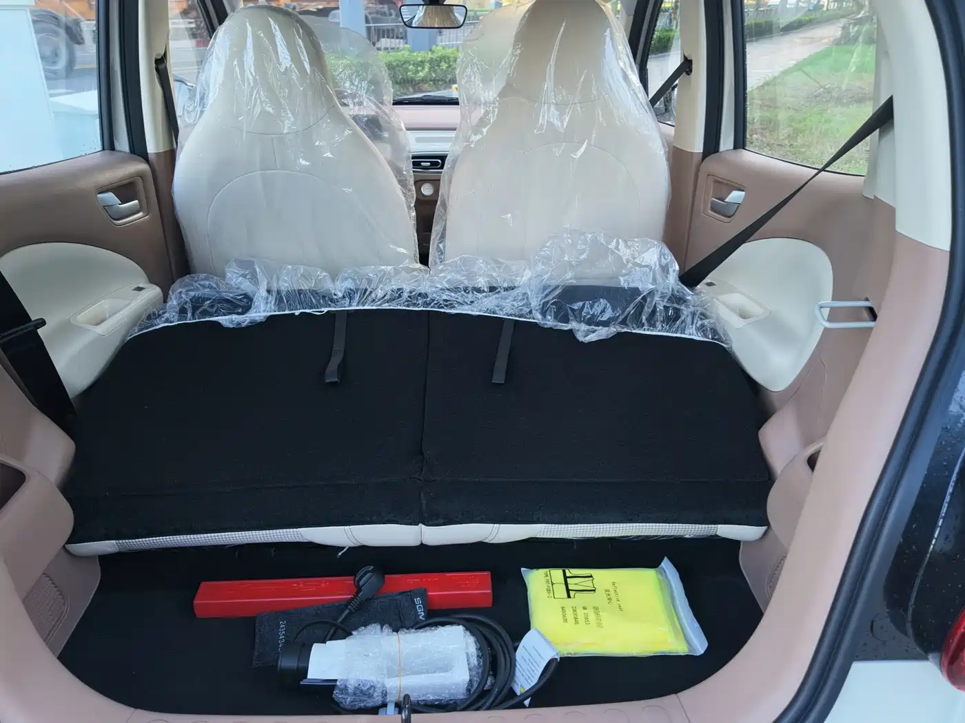 Wuling Motors Hongguang MINIEV 2026 2025 4-Door Advanced