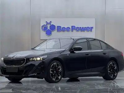 BMW i5 M60