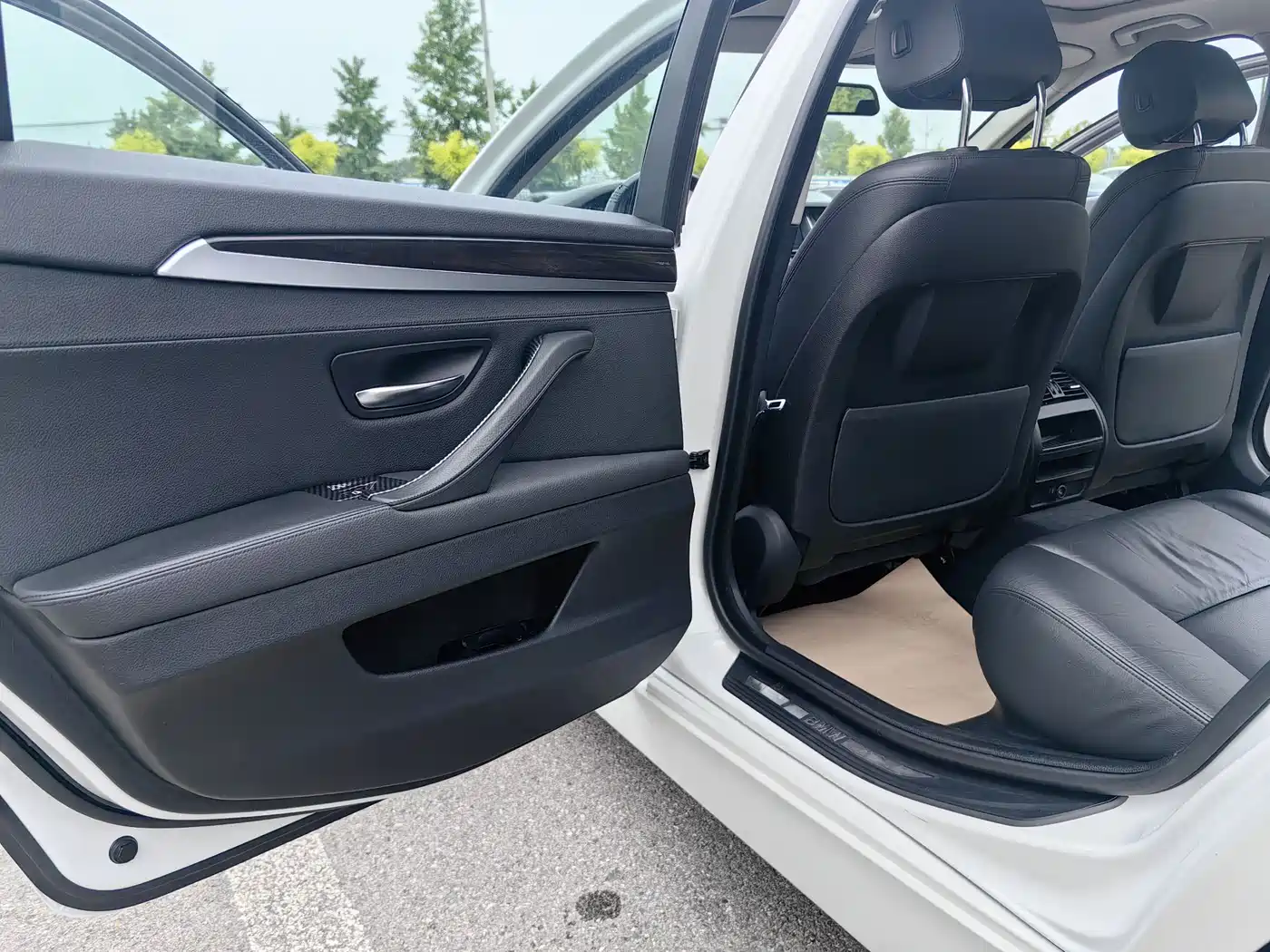BMW 5 Series 2017 525Li Leading Edition фото 6