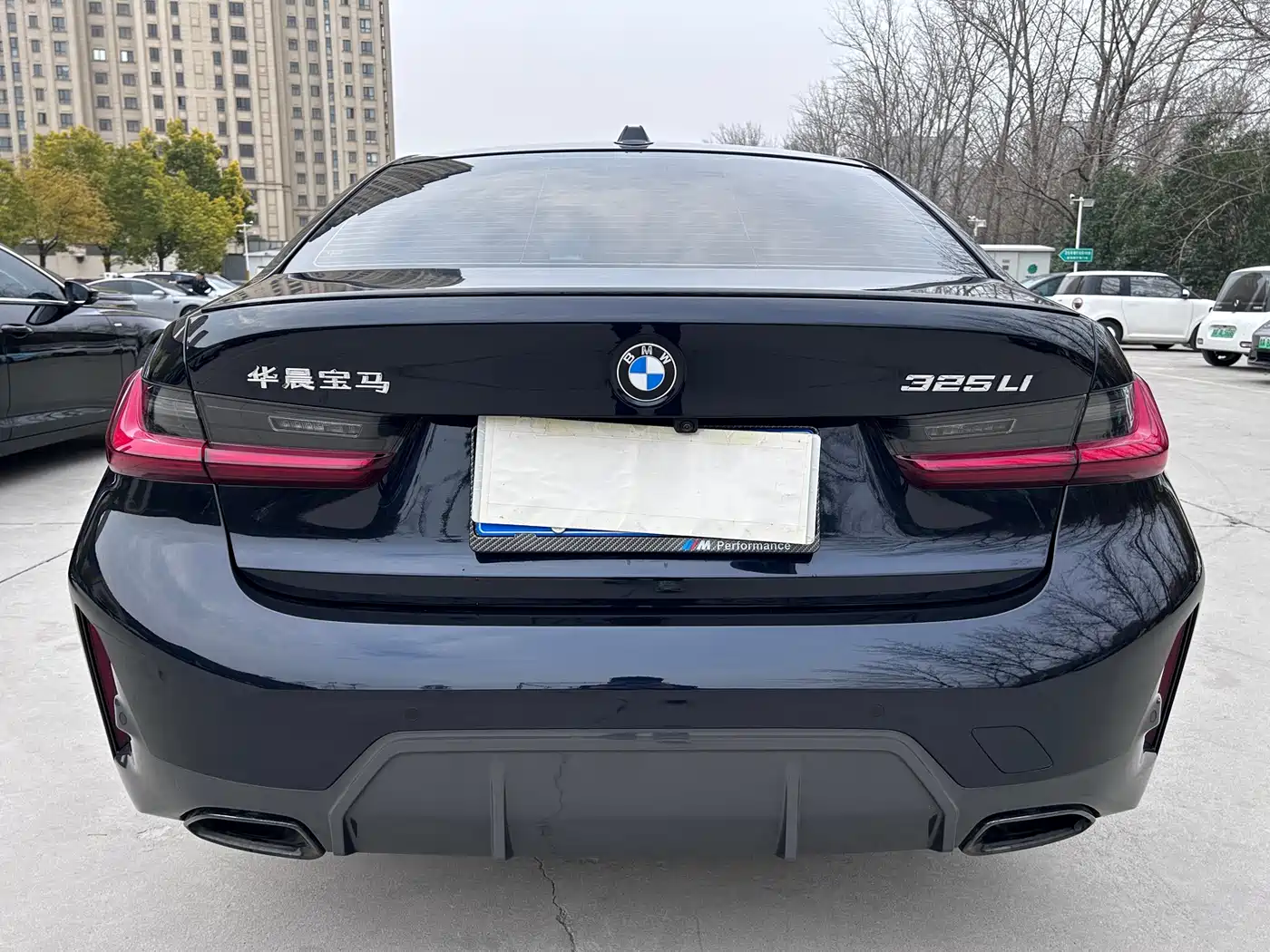 BMW 3 Series 2024 325Li M Sport Shadowline Package фото 8