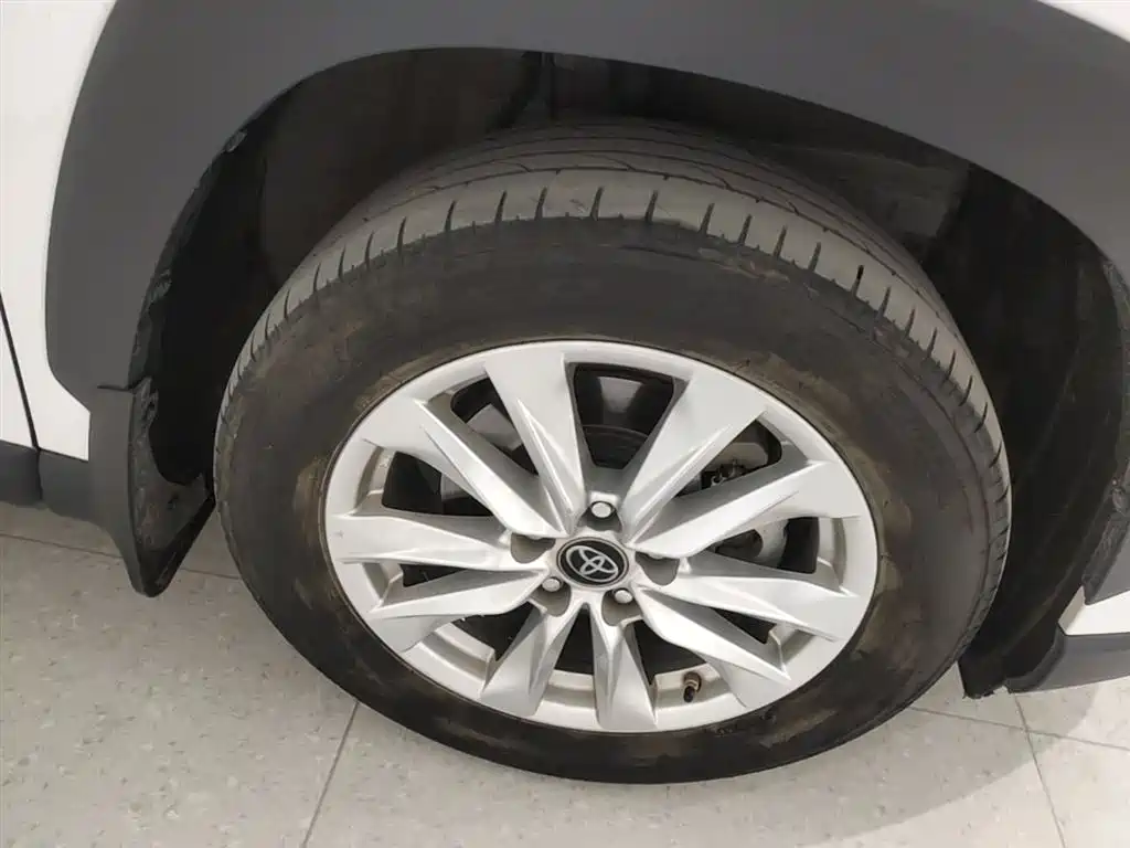 Toyota Corolla Cross 2022 2.0L Pioneer Edition фото 14