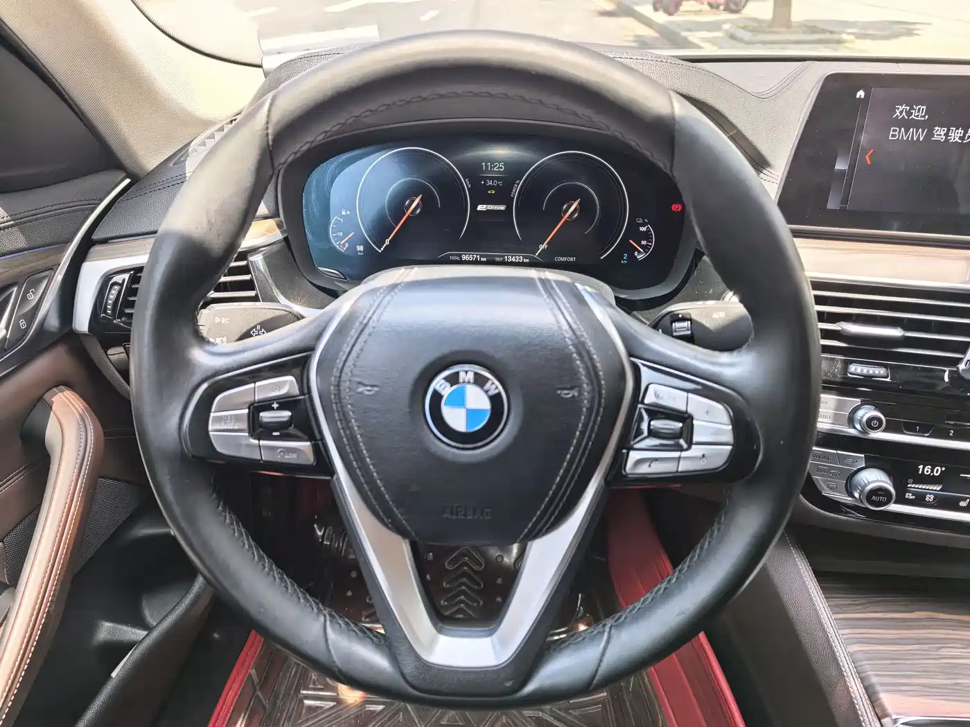 BMW 5 Series New Energy 2019 530Le Luxury Package фото 14