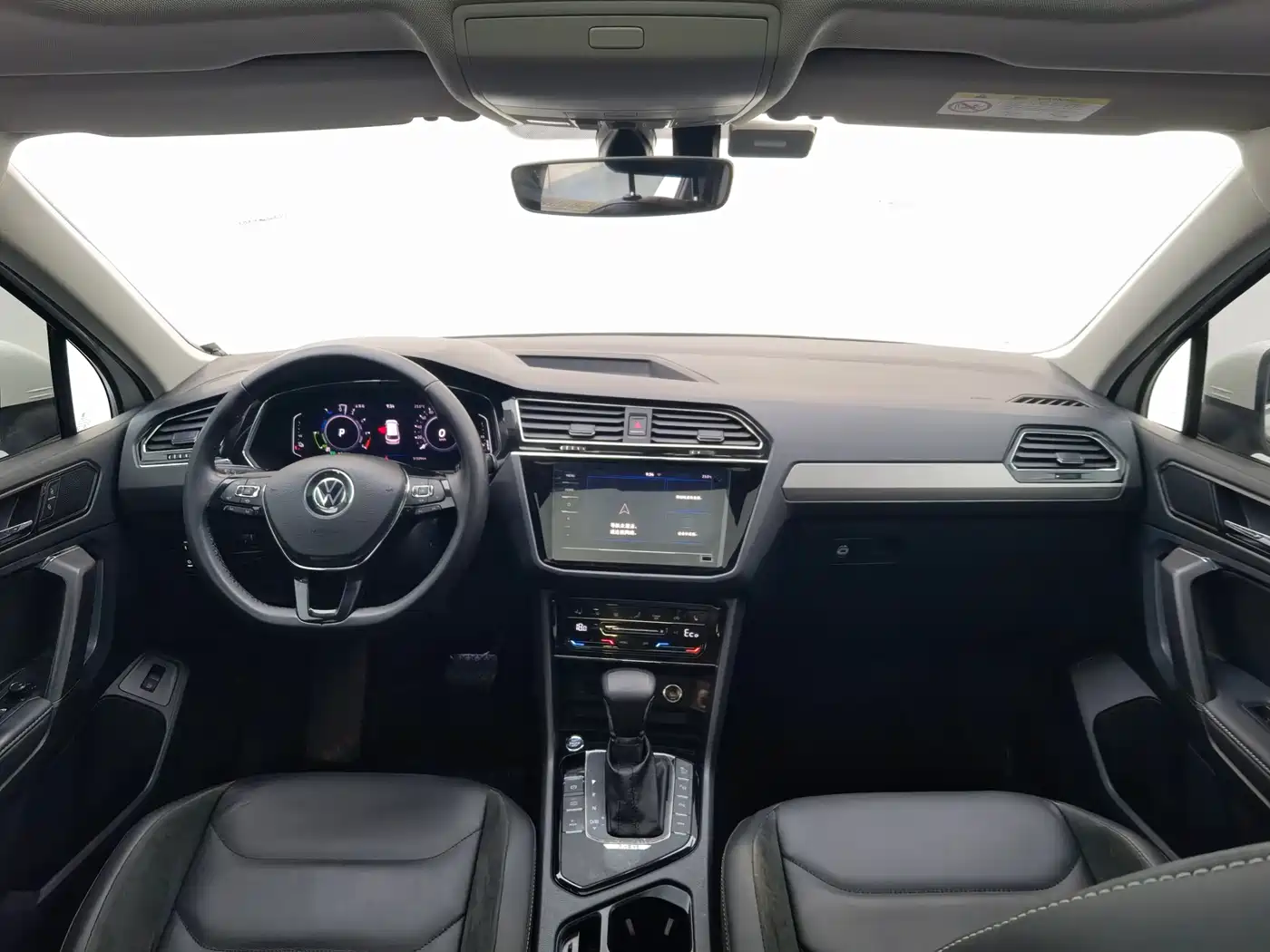 Volkswagen Tiguan L PHEV 2021 430PHEV Plug-in Hybrid Premium фото 4