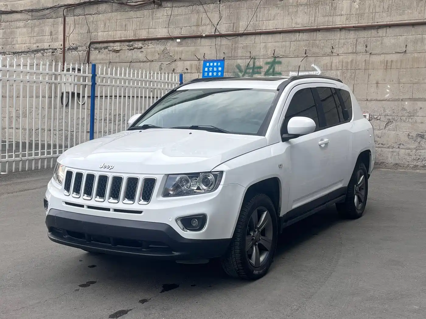 Jeep Compass (Import) 2014 2014 Facelift 2.4L 4WD Comfort Edition