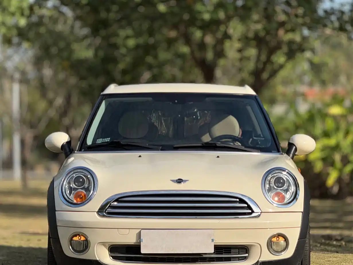 Фото 2 - MINI CLUBMAN