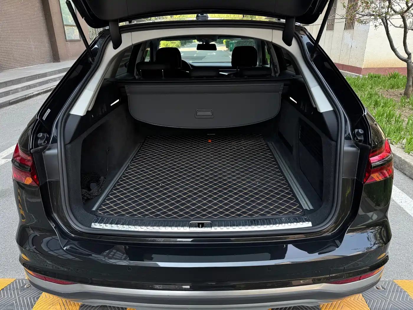 Audi A6 (Import) 2020 allroad quattro Explorer 55 TFSI Premium Off-Road фото 23