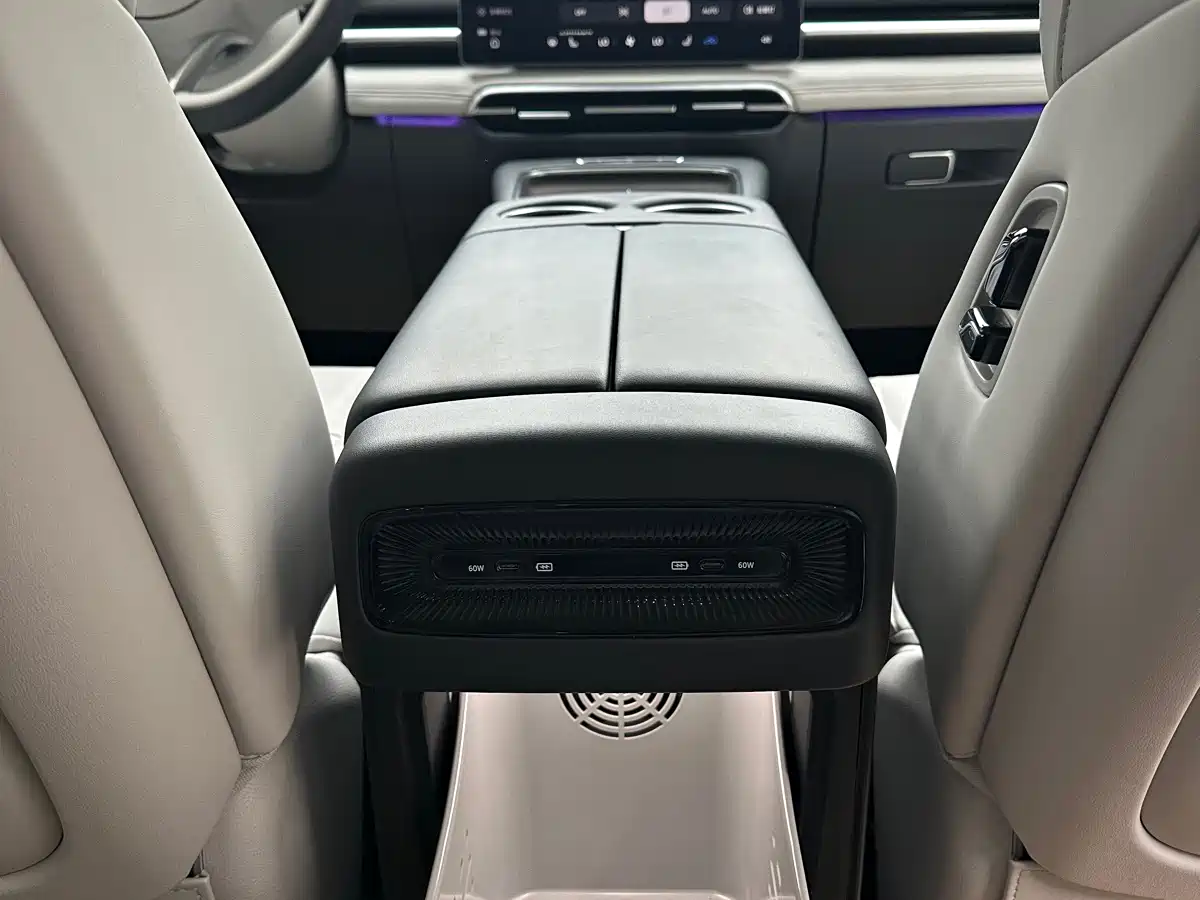 Voyah Auto Voyah Dreamer 2025 PHEV AWD Flagship Qian Kun Edition фото 14