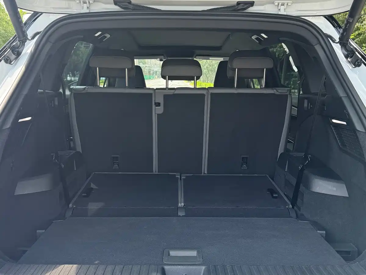 Audi Q5 e-tron 2023 2022 40 e-tron Starlight Mech Suit