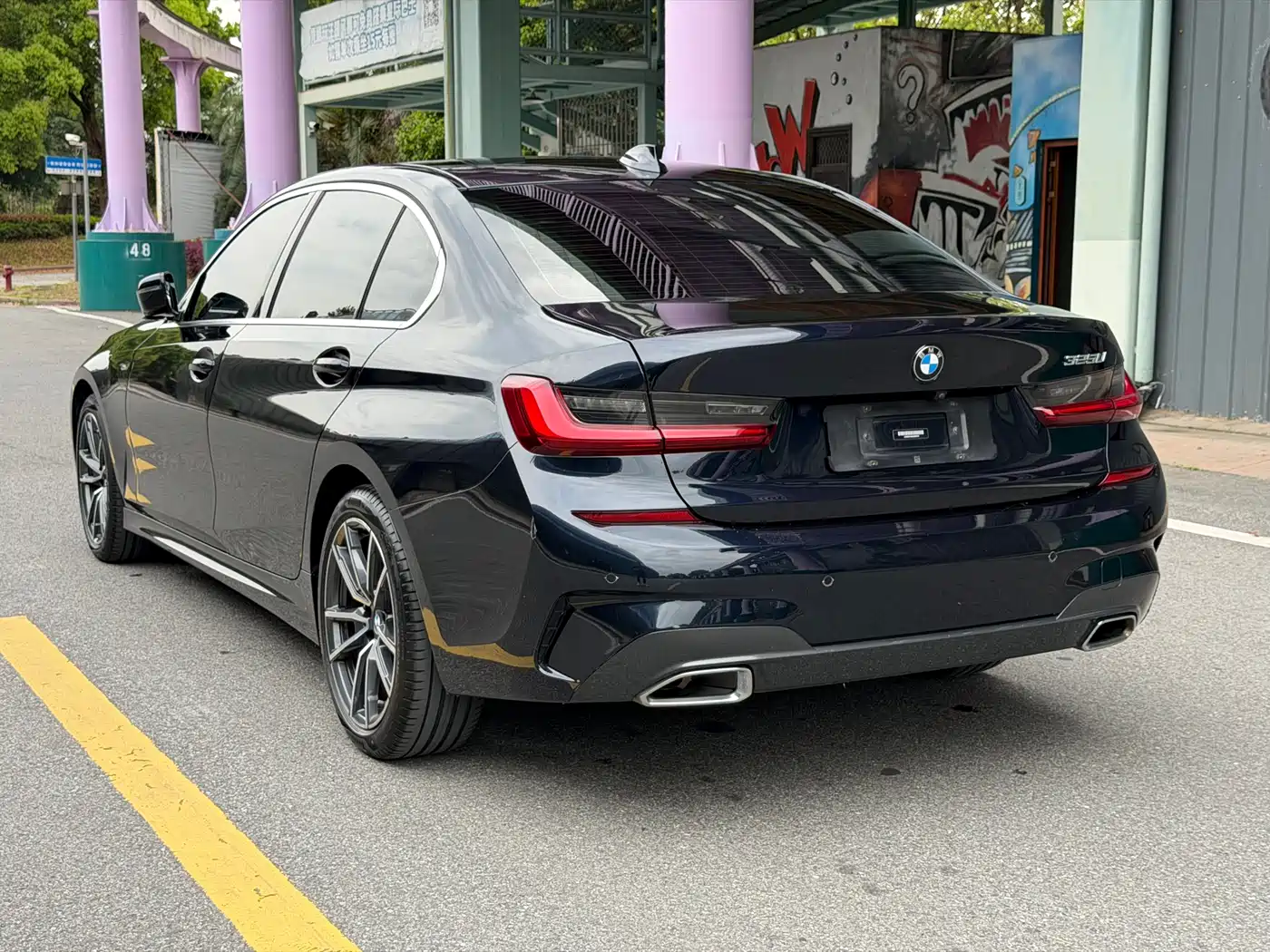 BMW 3 Series 2022 325Li M Sport Package фото 9