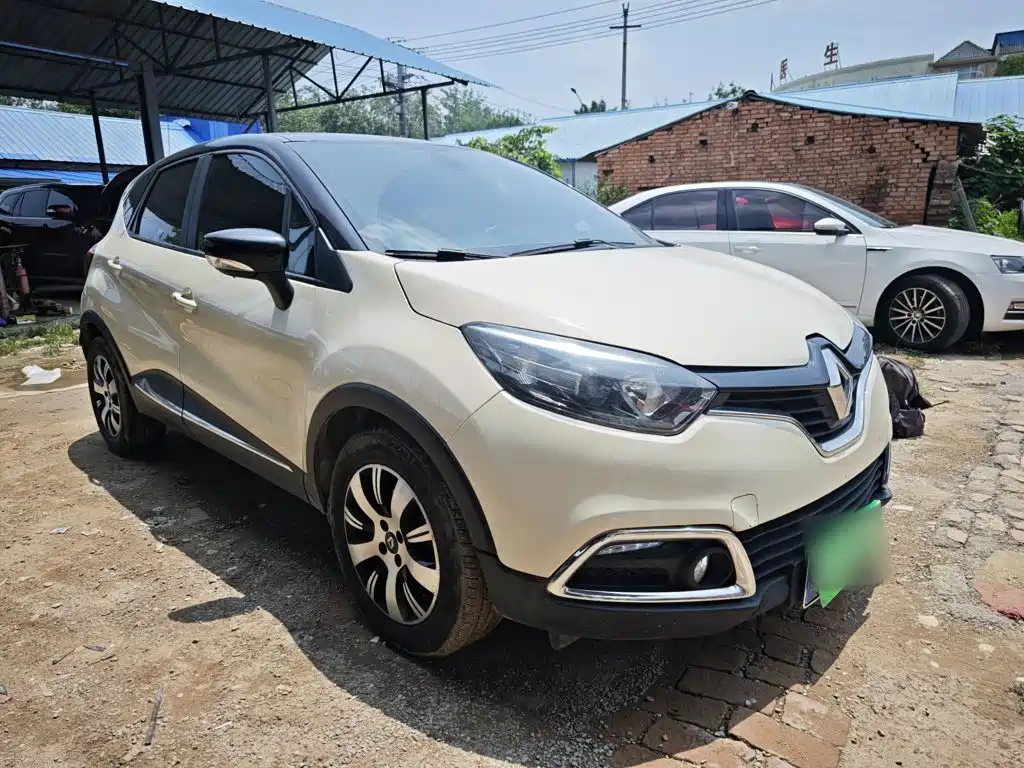 Renault Captur 2016 2015 1.2T Automatic Comfort Limited Edition