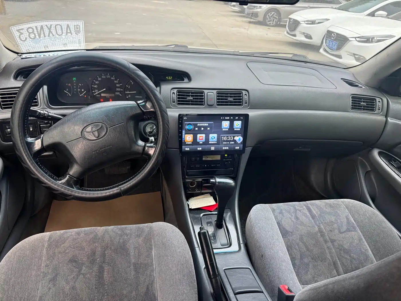 Toyota фото 7
