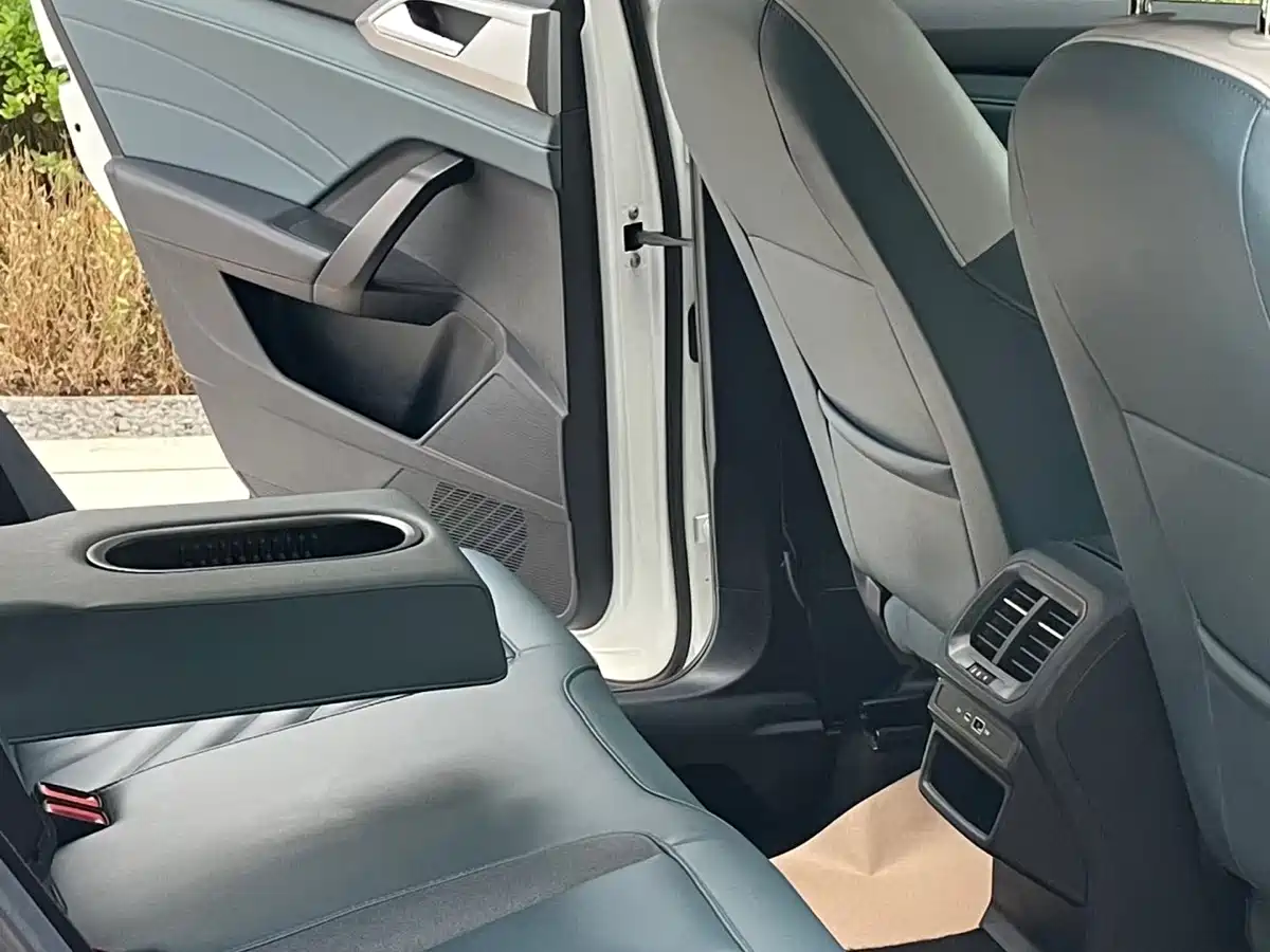Volkswagen Tharu 2024 300TSI 2WD Full Moon Edition фото 5