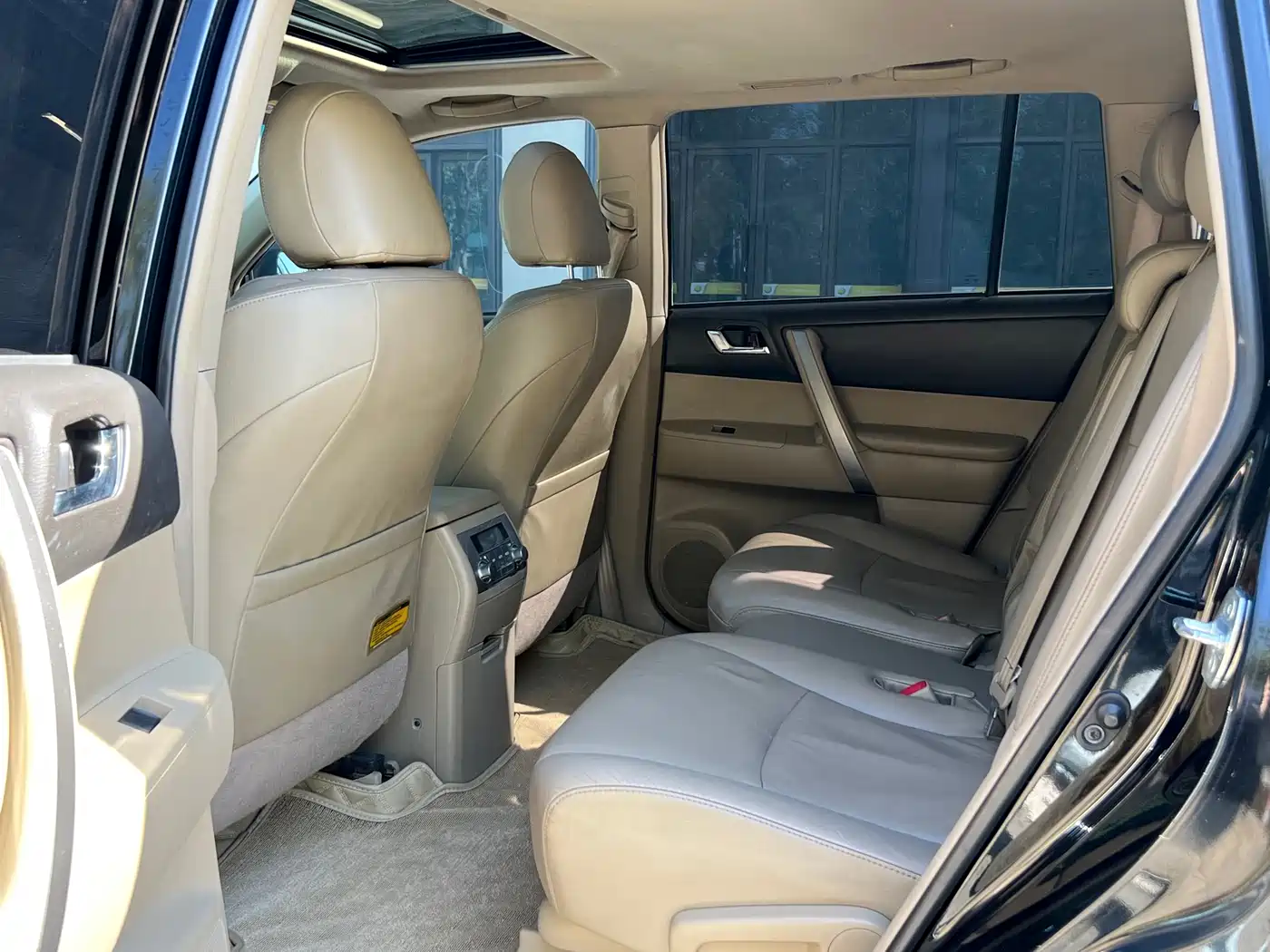 Toyota Highlander 2012 3.5L AWD 7-Seater Luxury Edition фото 10