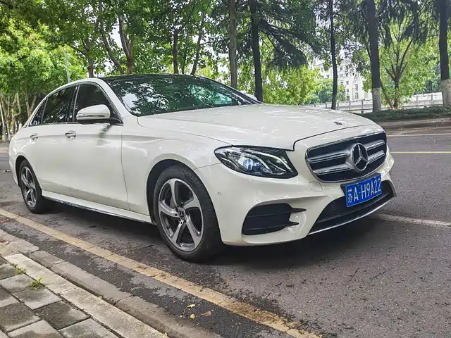 Mercedes-Benz E-Class 2019 Facelift E 300 L Sport Fashion — фото 3