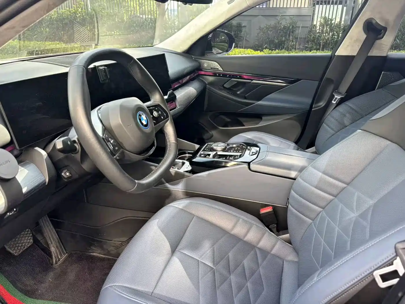 2025 BMW i5
