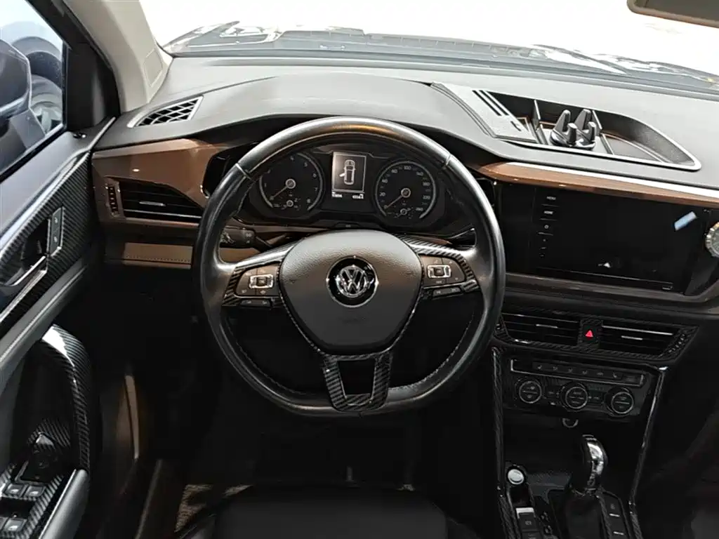 Volkswagen Tharu 2020 Model 280TSI 2WD Luxury Plus China VI фото 11