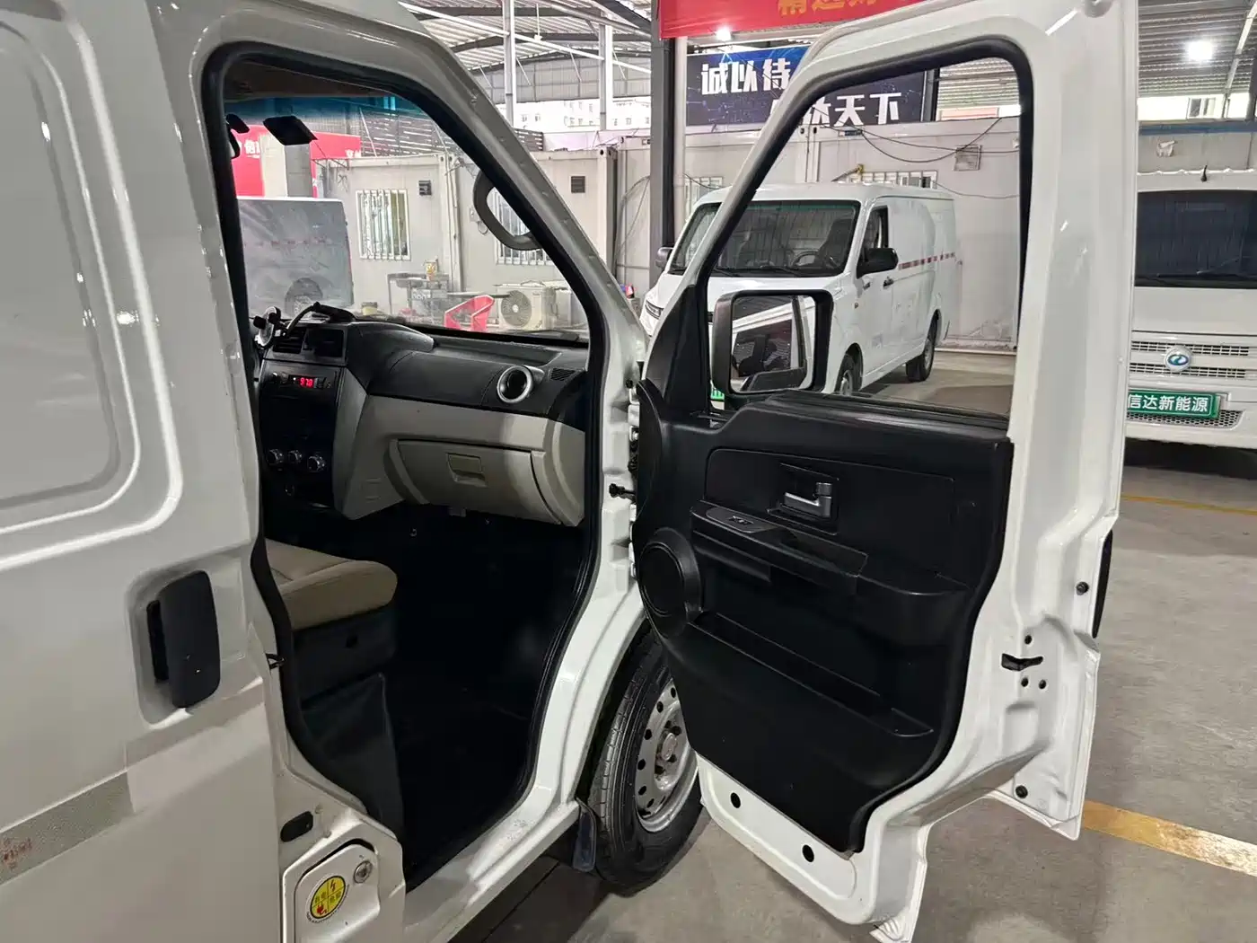 Ruichi New Energy EC35 2023 2022 EC35 II Standard Edition 38.7kWh