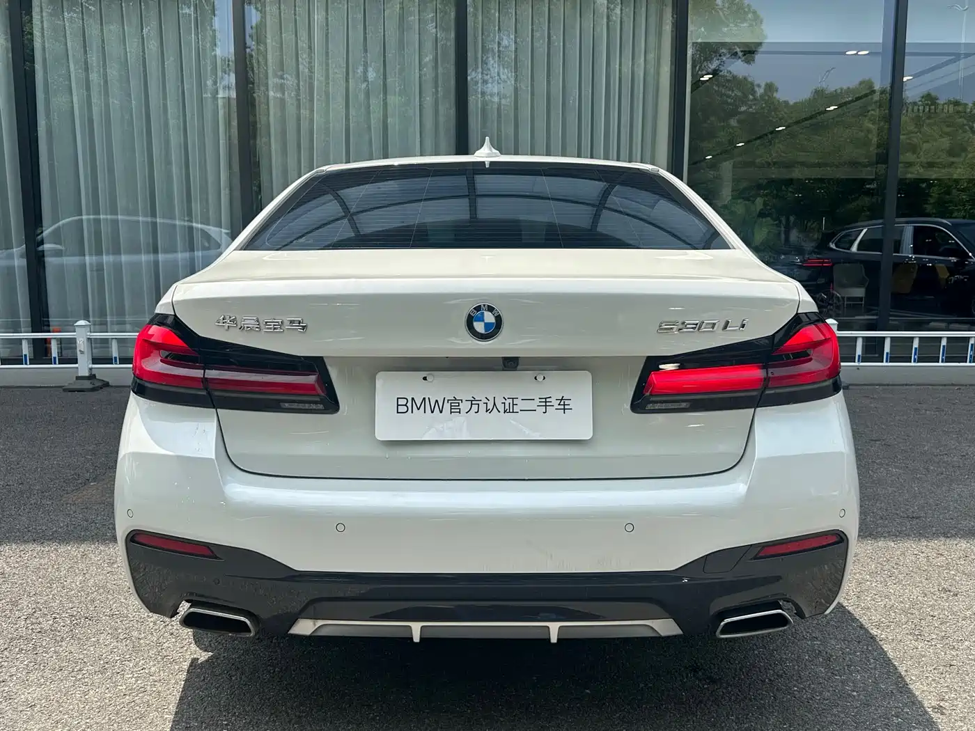 BMW 5 Series 2022 530Li Leading M Sport Package фото 5