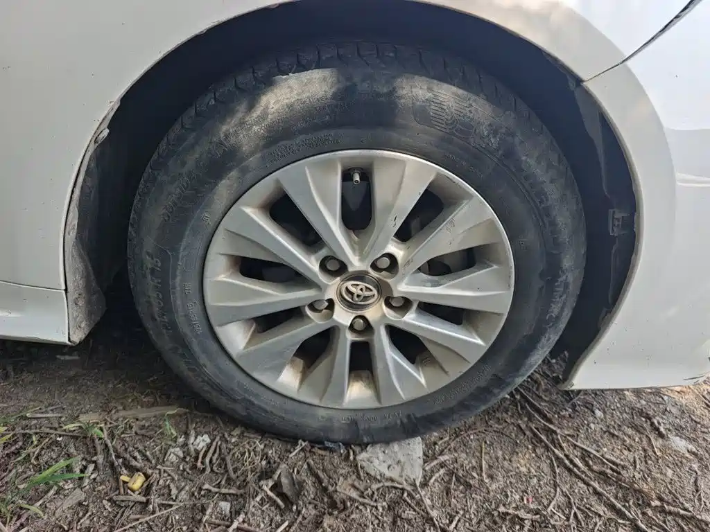 Фото 26 - Toyota Corolla