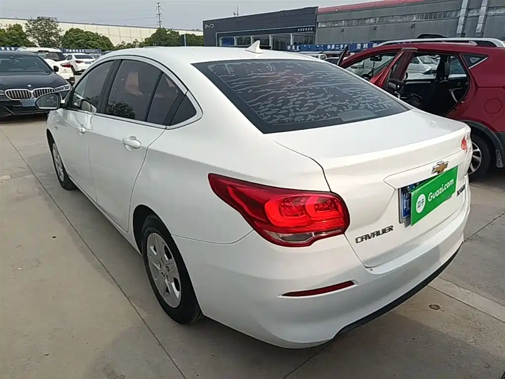Chevrolet Cavalier 2016 1.5L Automatic Enjoyment Edition фото 5