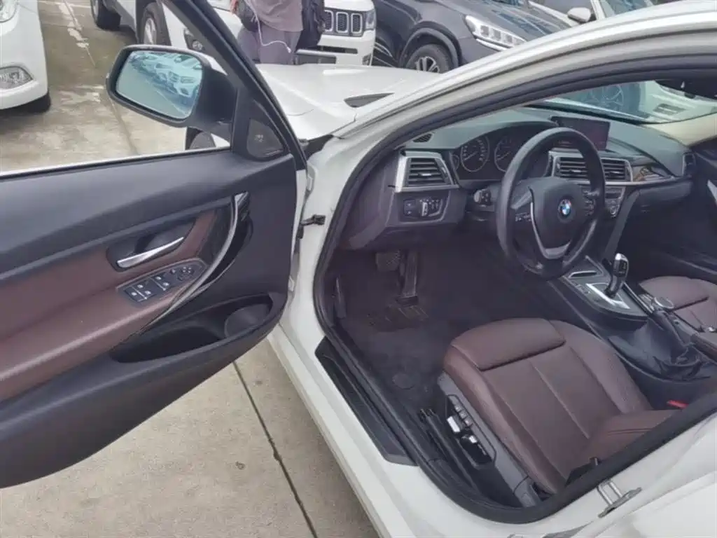BMW 3 Series 2019 320Li Fashion Type фото 16