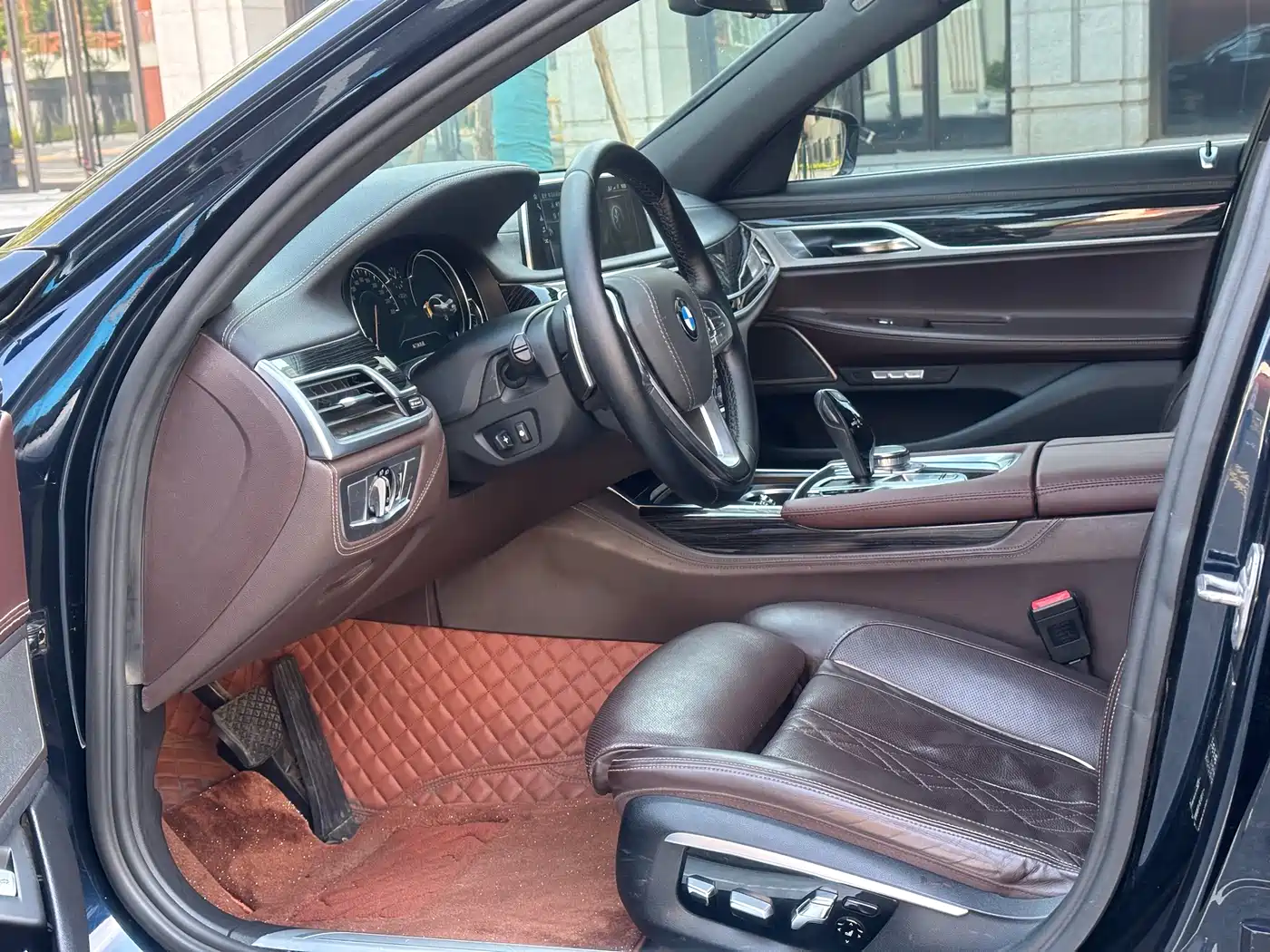BMW 7 Series 2016 730Li Luxury фото 9