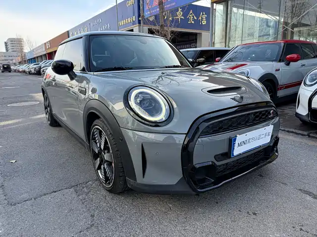 MINI 