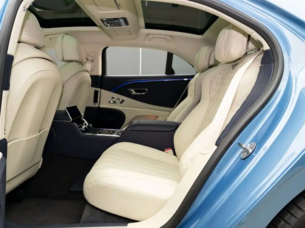 BENTLEY FLYING SPUR PLUG IN HYBRID