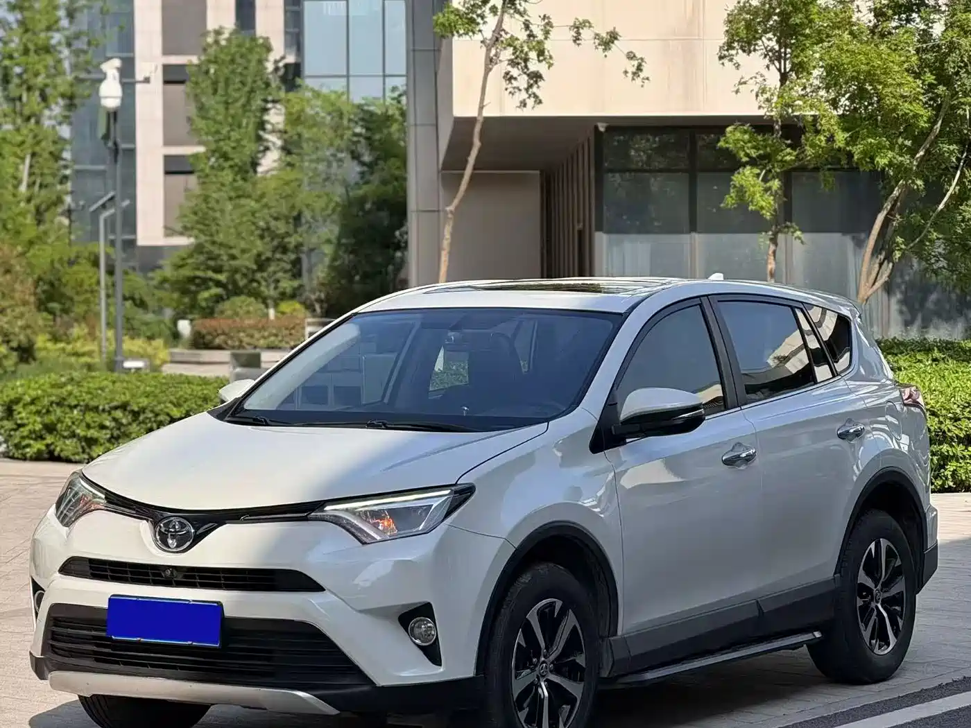 Toyota RAV4 Rongfang 2016 2.0L CVT 2WD Smart (China V)