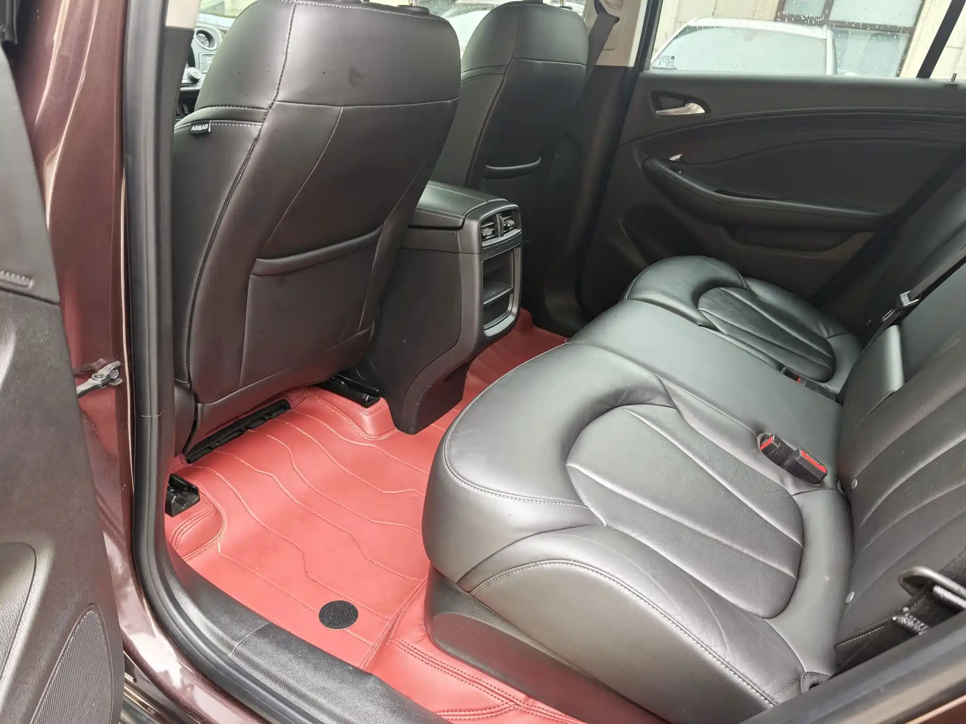 Фото 17 - Buick Envision Plus