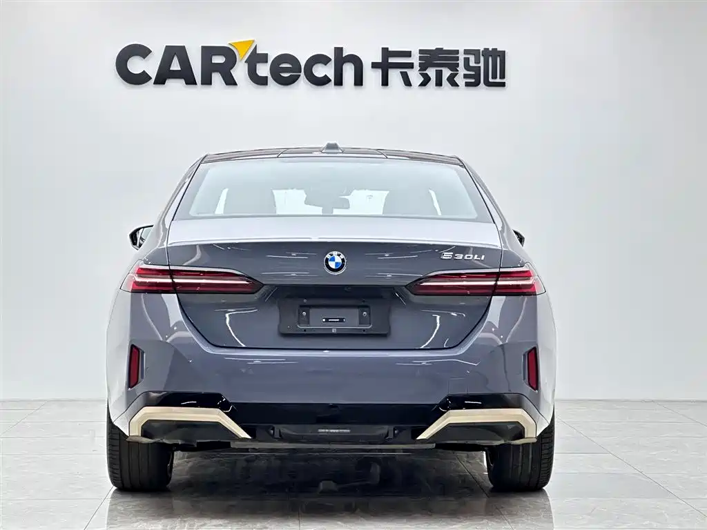 BMW 5 Series 2024 525Li M Sport Package фото 4