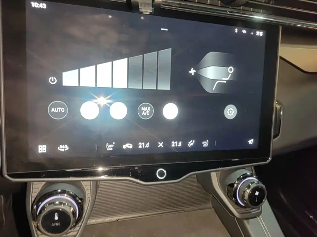Lynk & Co 01 EM-P 2022 2021 1.5TD PHEV Halo