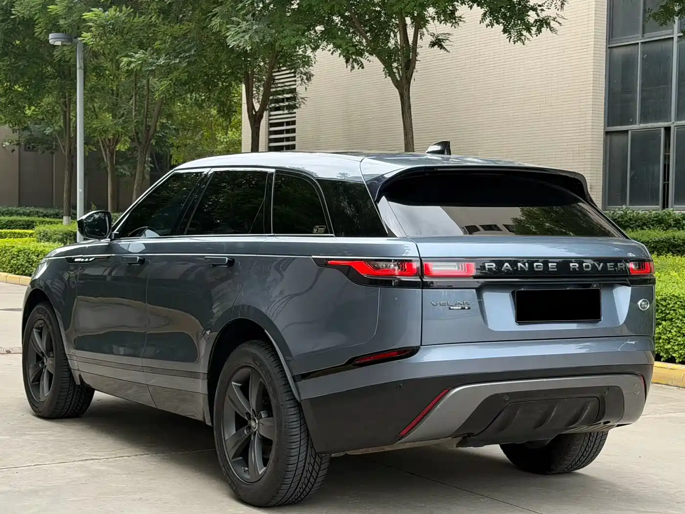 Land Rover Range Rover Velar 2019 250PS R-DYNAMIC S фото 18