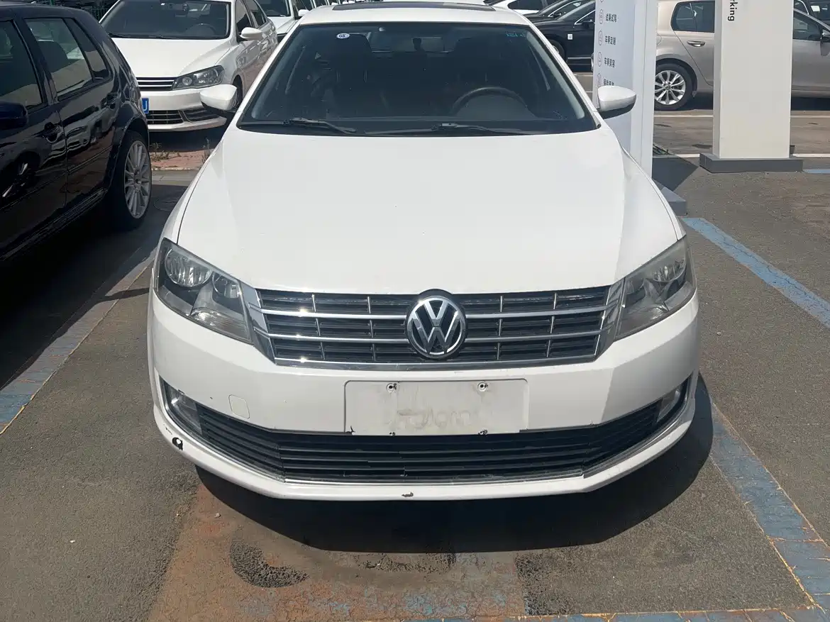 Volkswagen Lavida Tour 2013 1.4TSI Automatic Comfort фото 2