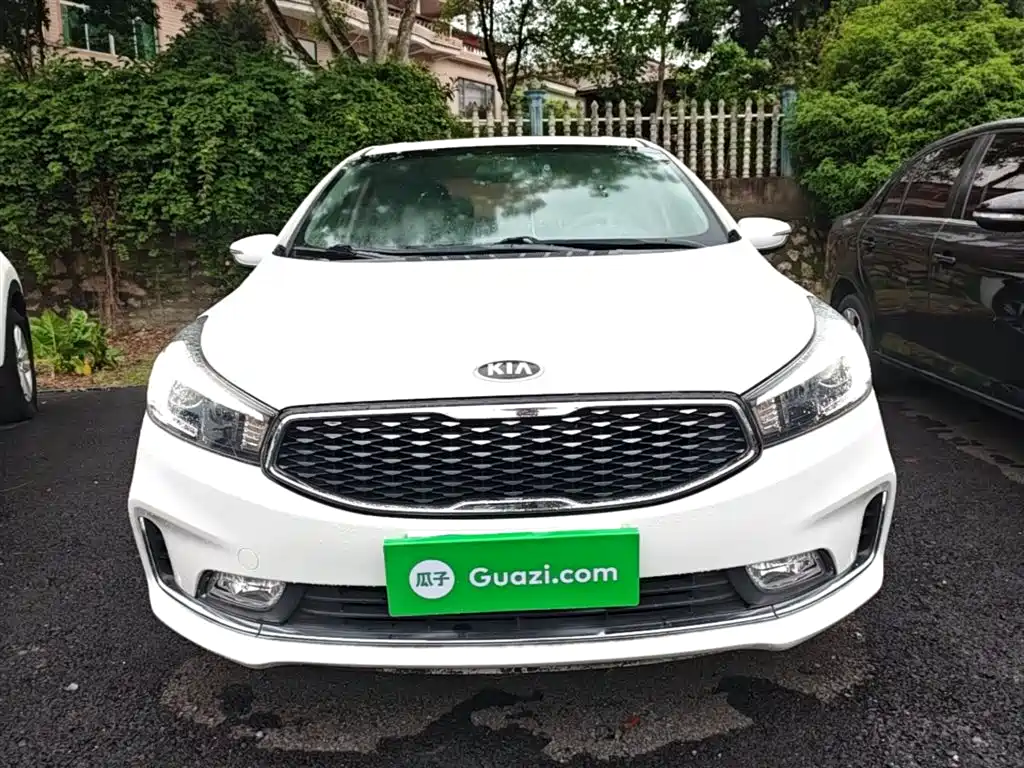 Kia K3 2017 1.6L Automatic 15th Anniversary Special GLS фото 3